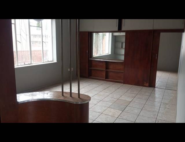 1 BEDROOM APARTMENT FOR SALE IN SUNNYSIDE